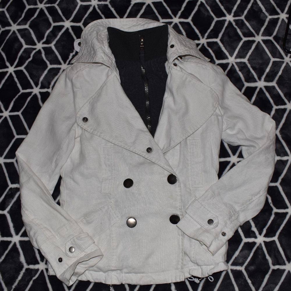 G.E.T White Fashionable Coat
